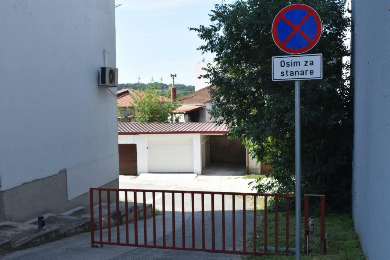 Centar A1 Lalu - Free Garage Pula